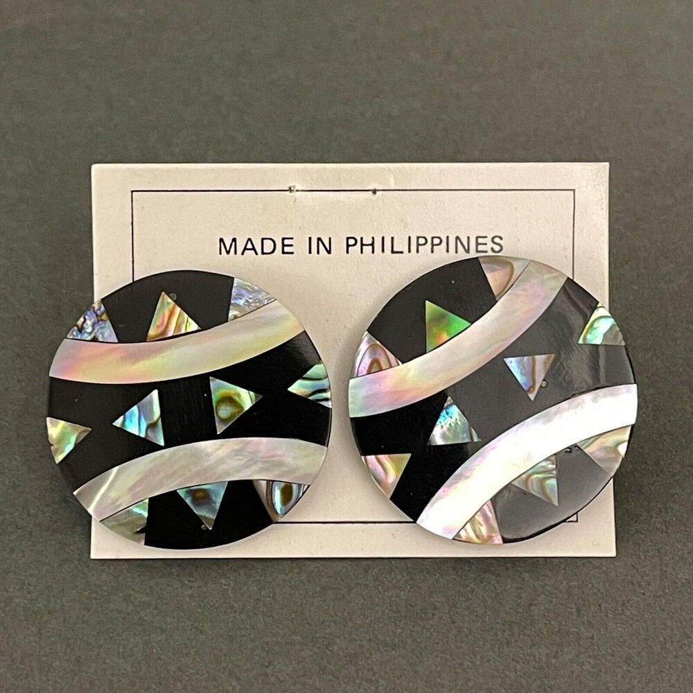 Black Ivory‎ Iridescent Shell Women's Fashion Round Earrings NWT